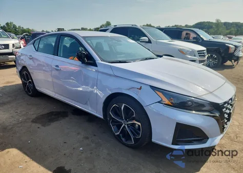 2024 Nissan Altima Sr z USA, uszkodzony, nr VIN 1N4BL4CV0RN358848